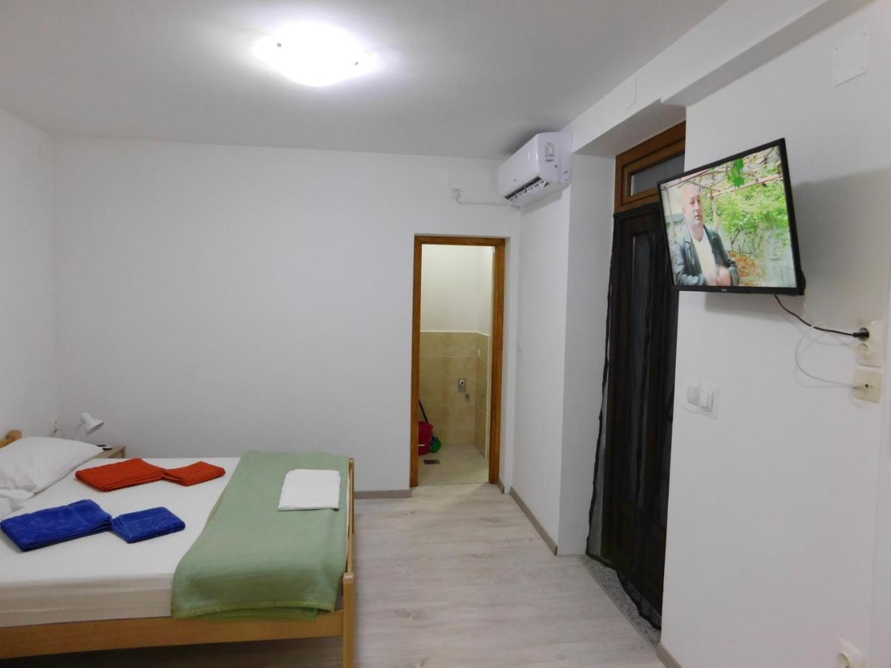 Apartments Leo Janjina מראה חיצוני תמונה
