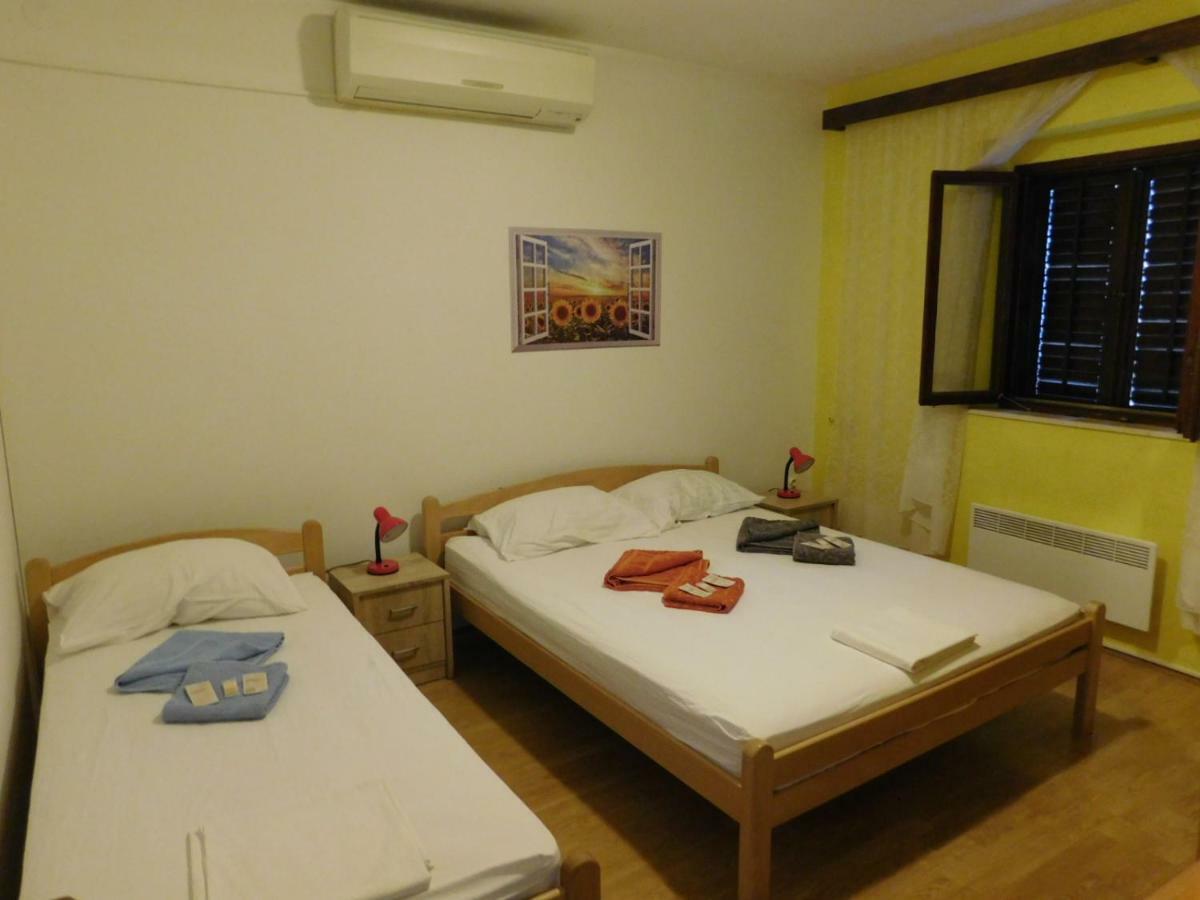 Apartments Leo Janjina מראה חיצוני תמונה